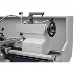 Torno universal convencional CORMAK 500 x 1500 / 65 + cuchillas + espiga giratoria