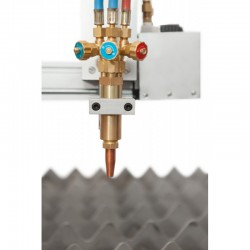 Cortadora por plasma y gas PW-1530 AST 1500x3000 + compresor Luft 1000 + fuente SPARTUS ProCUT 125CNC
