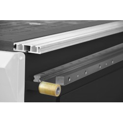 Fresadora CNC CORMAK C2131 PREMIUM (2100 x 3200) + mesa híbrida