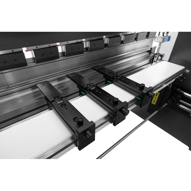 Plegadora hidráulica CORMAK CNC SERVO EURO PB 250 x 5000