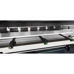 Plegadora hidráulica CORMAK CNC ULTIMATE 4+1 200×3200 DA-53TX