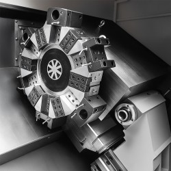 TORNO CNC CK7160X3000 CON MANDRIL HIDRÁULICO DE 12 HERRAMIENTAS Y CONTROL SIEMENS SINUMERIK 808D