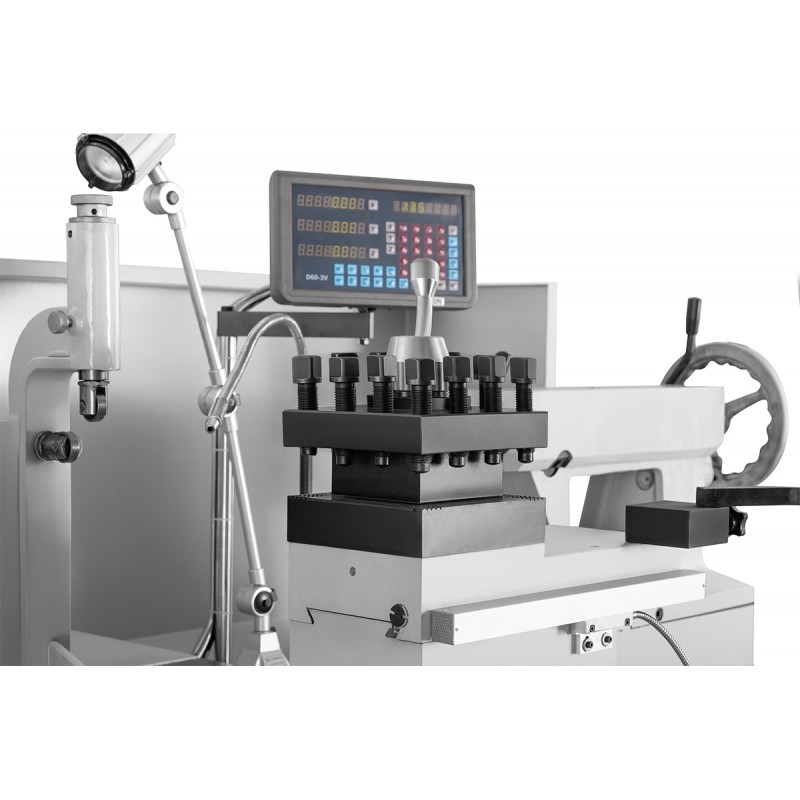 Torno industrial universal convencional CORMAK 800 x 1500
