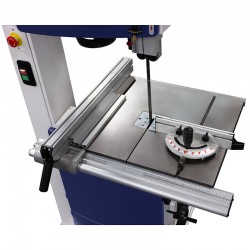 Sierra de cinta vertical para madera CORMAK HBS421 con indicador láser