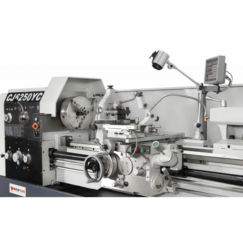 Torno universal convencional CORMAK 500x1500YC con cuchillas y punto giratorio | Fabricante CORMAK